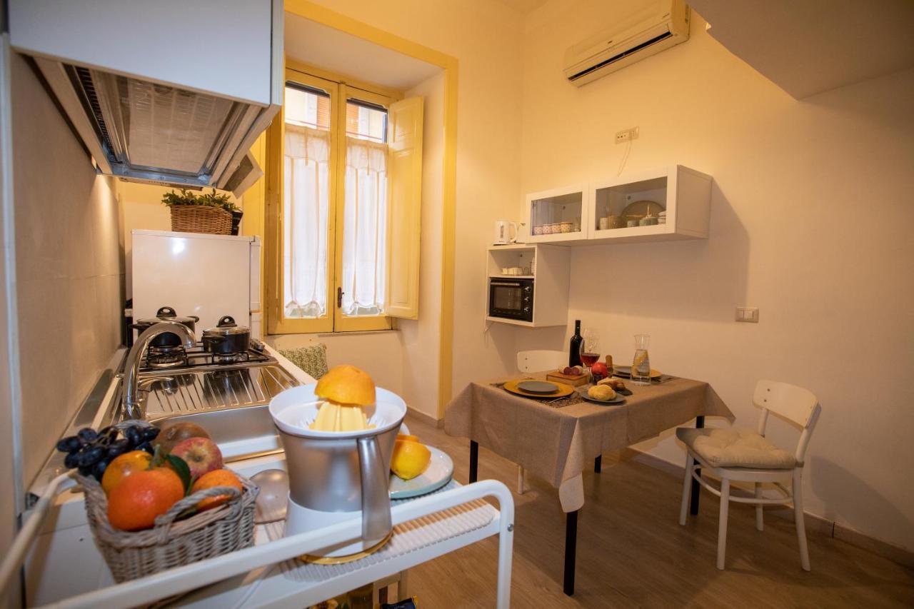 Sichelgaita Apartment Salerno Exterior foto